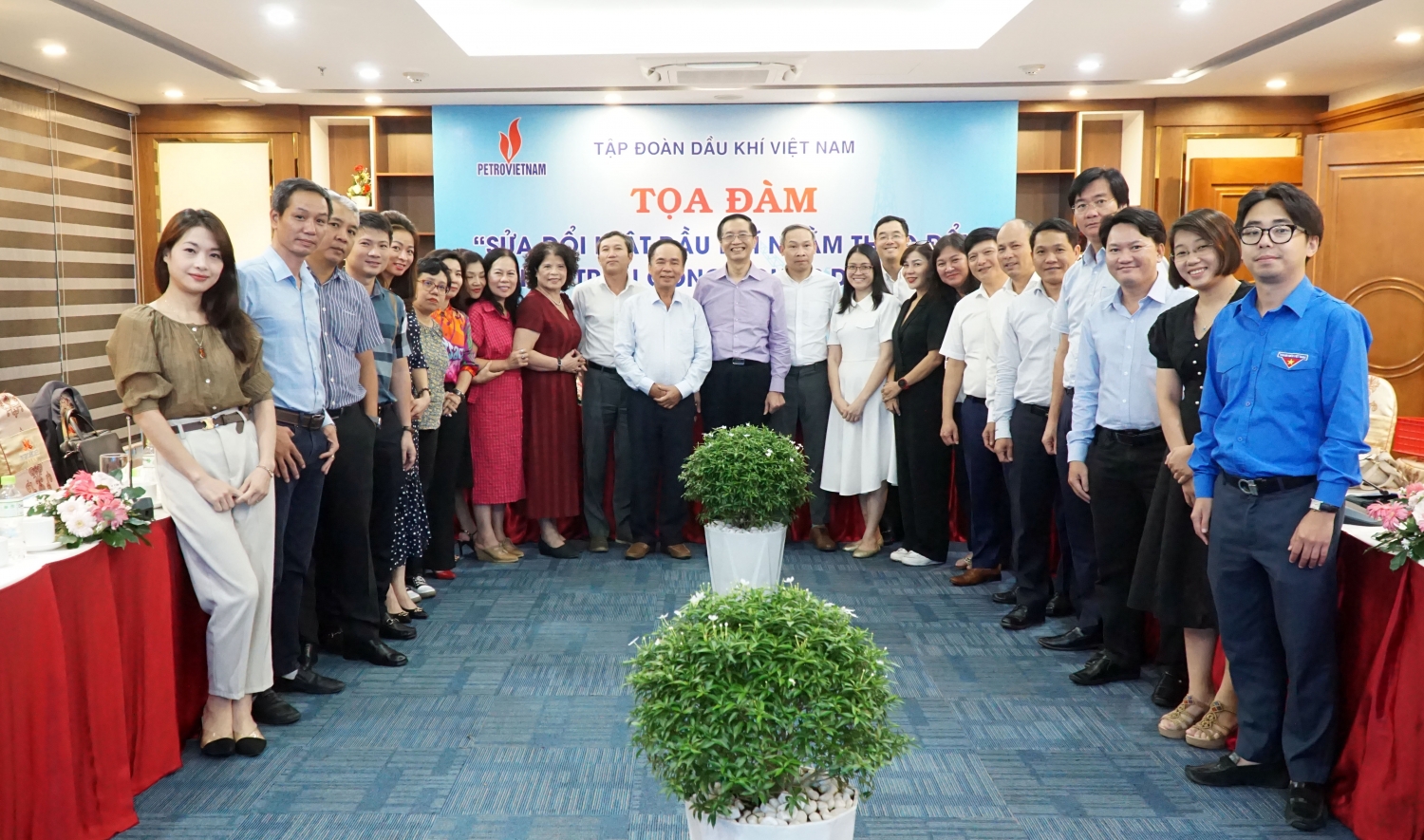 Các đại biểu tham dự Hội thảo