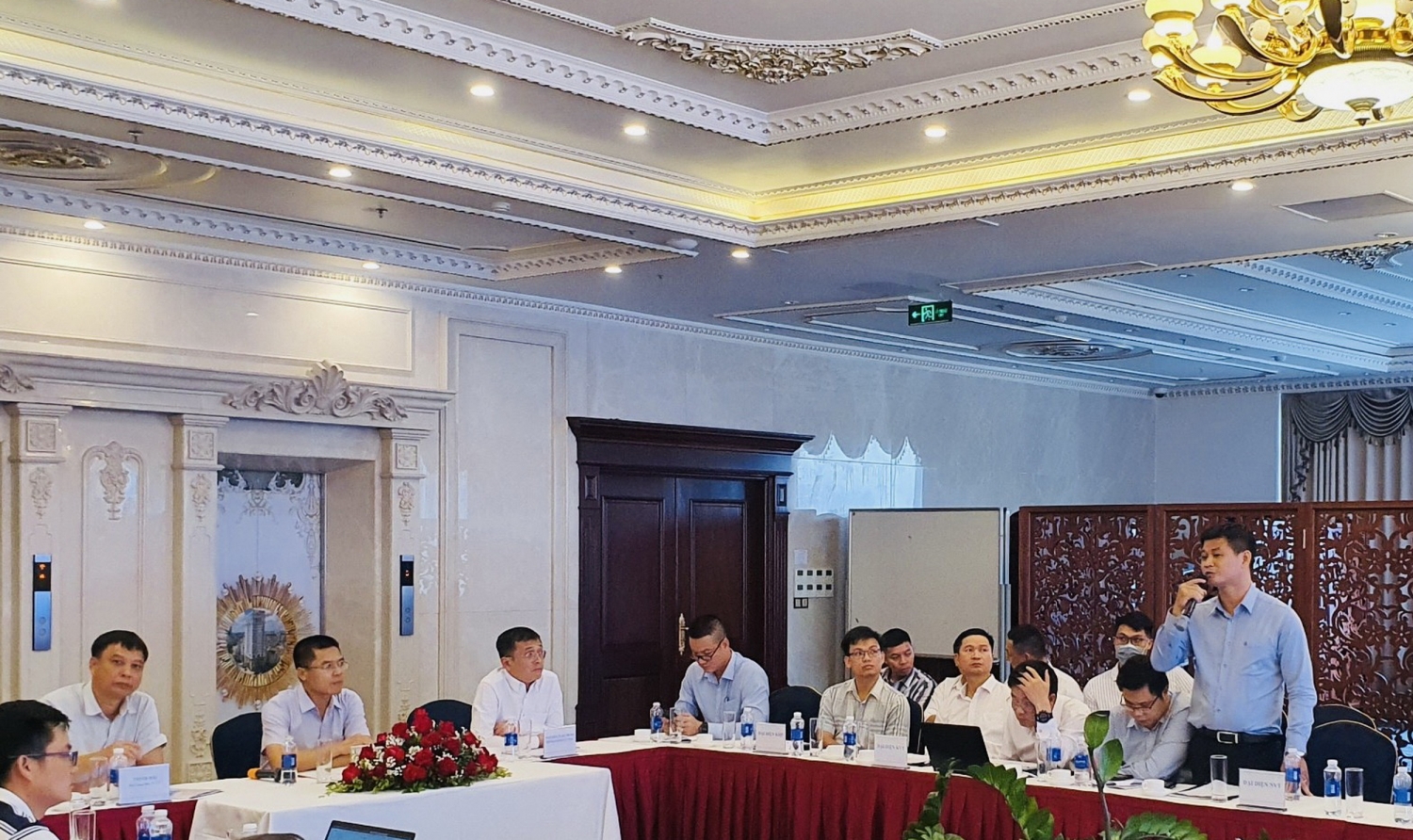 Ảnh 3: Đại diện các đơn vị khách mời trao đổi tại Hội thảo.
