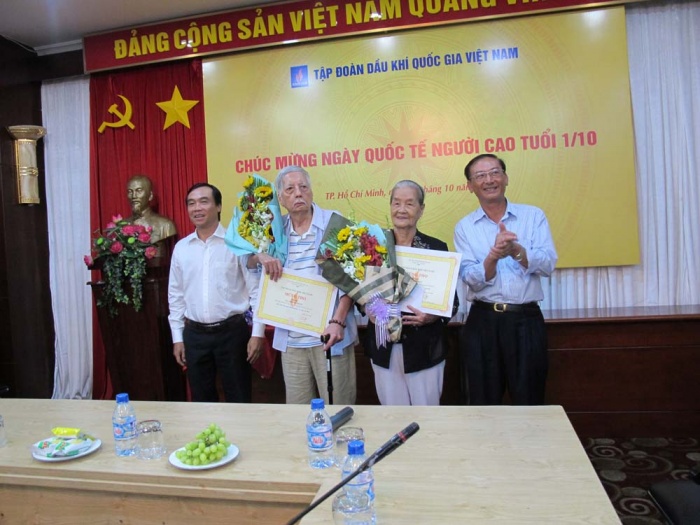 tap doan dau khi viet nam gap go can bo huu tri