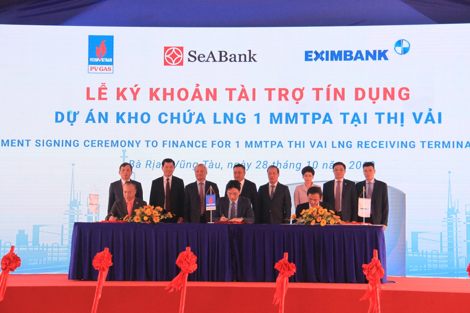 pv gas to chuc ky ket tai tro tin dung du an kho chua lng thi vai