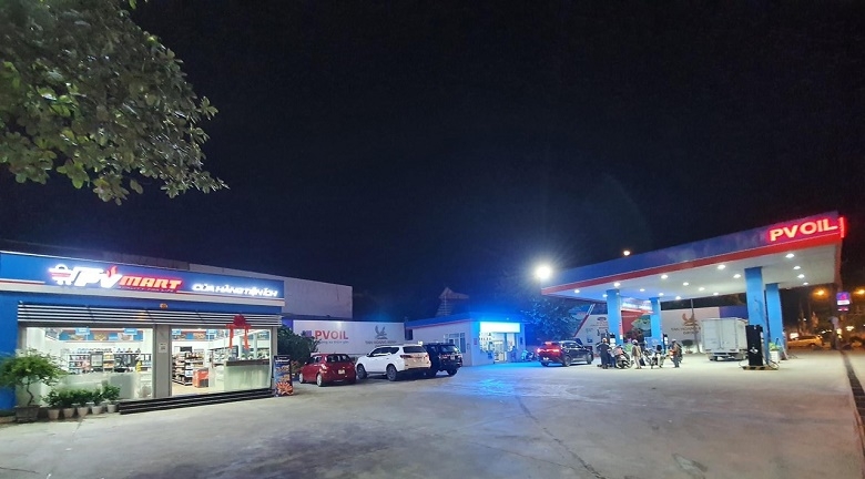 CHXD Phù Lỗ và Cửa hàng tiện ích PVMART Phù Lỗ
