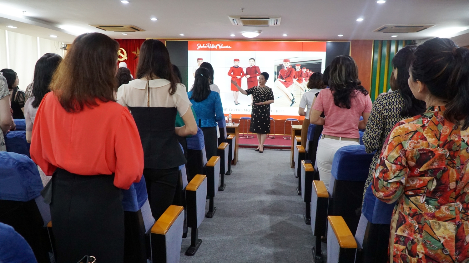 PVTrans tổ chức hoạt động mừng Ngày Phụ nữ Việt Nam 20/10