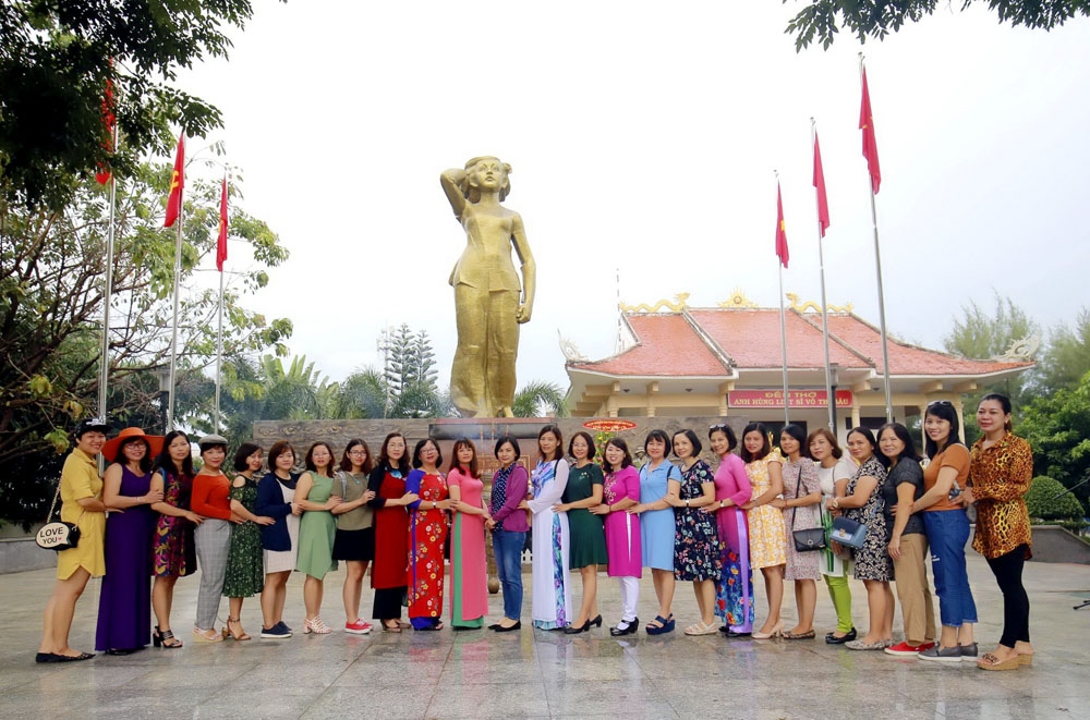 pv gas to chuc nhieu hoat dong ton vinh phu nu trong thang 10