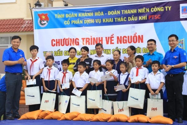 tuoi tre pps to chuc chuong trinh ve nguon theo dau chan bac