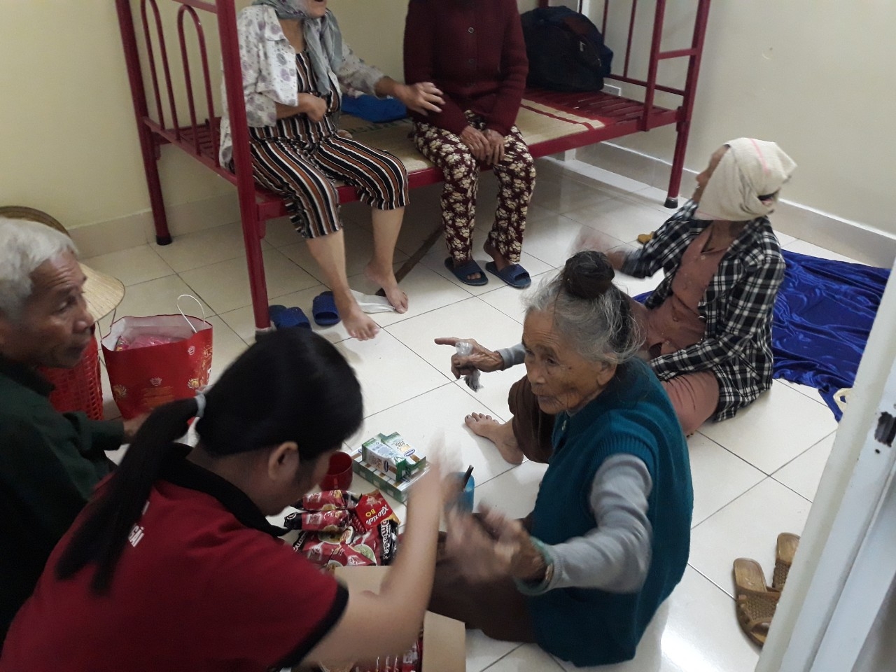 Khu tập thể Xưởng cơ khí được chọn là nơi trú tránh bão của hơn 400 bà con xã Bình Thuận