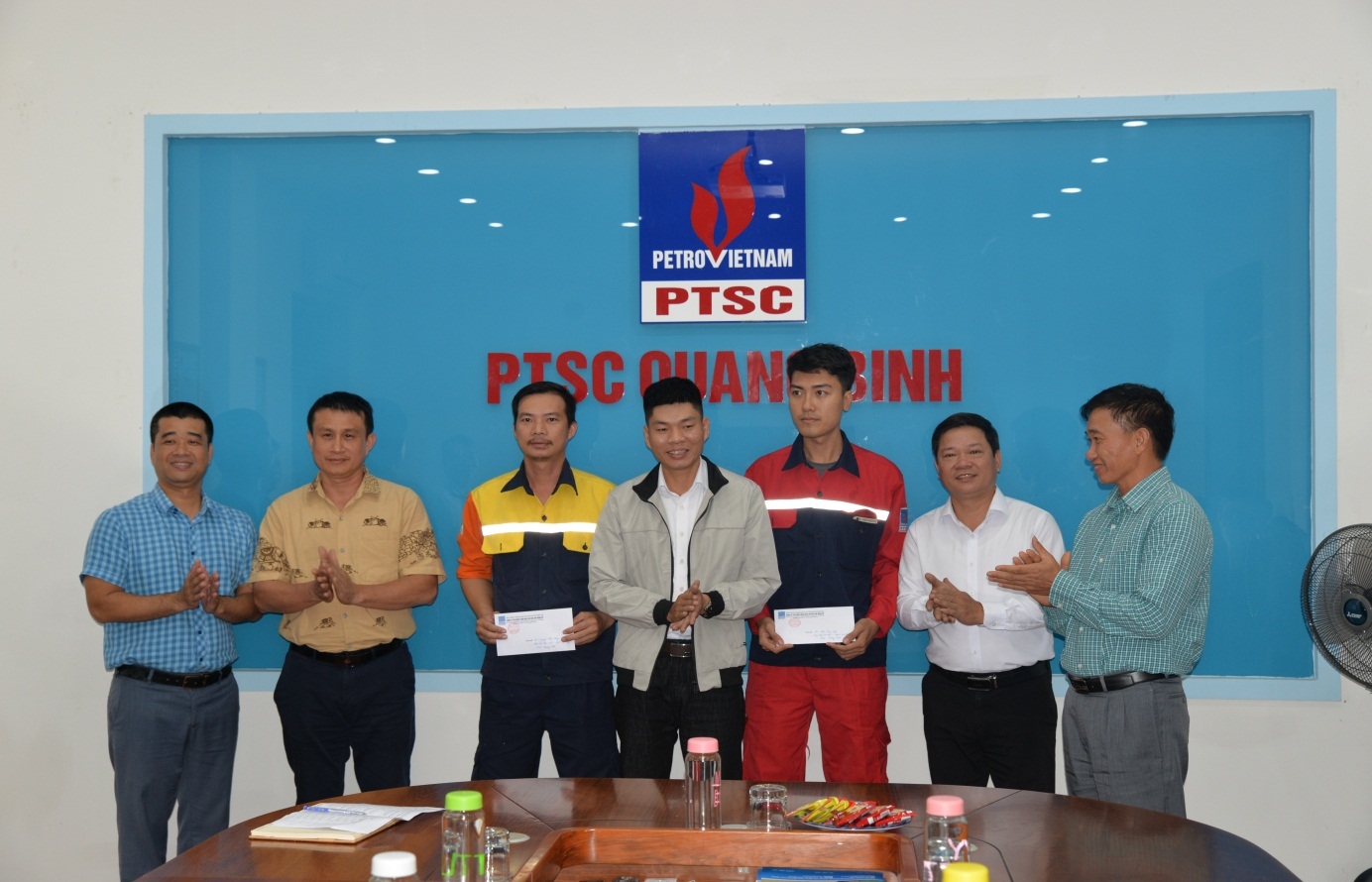 Trao quà hỗ trợ tại PTSC Quảng Bình