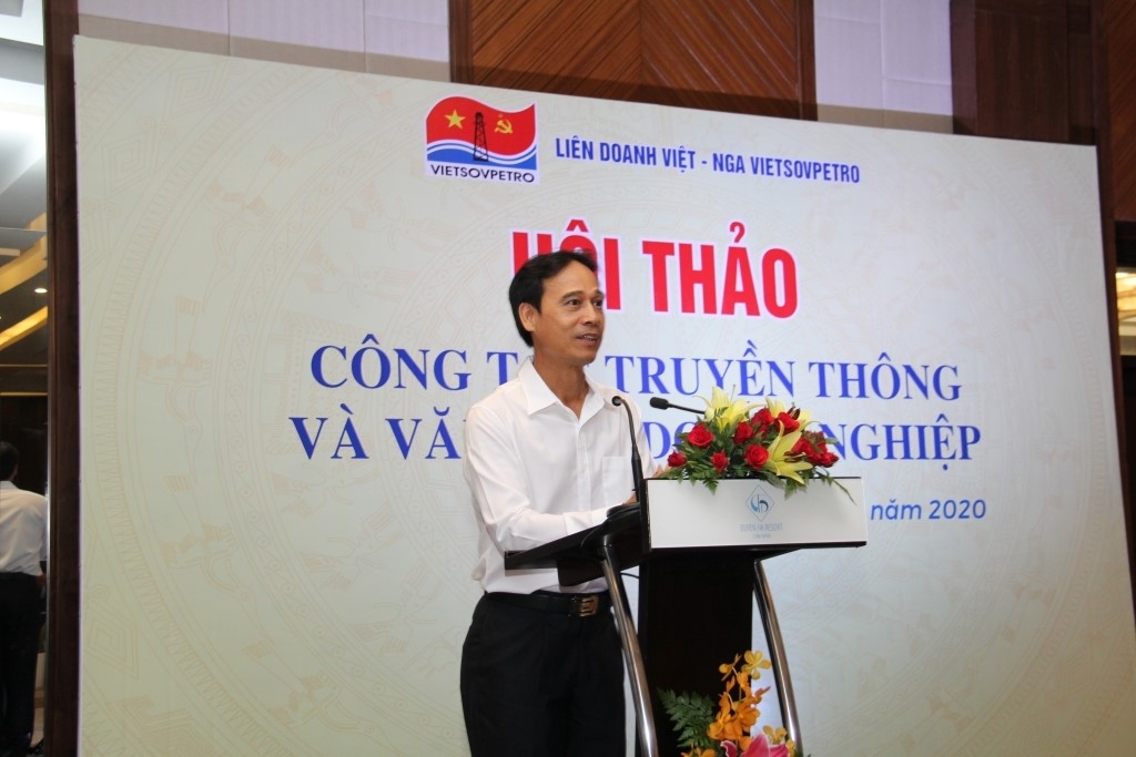Đồng chí Nguyễn Quỳnh Lâm - Ủy viên Ban Thường vụ Đảng ủy Tập đoàn Dầu khí Quốc gia Việt Nam, Bí thư Đảng ủy, Tổng giám đốc Vietsovpetro phát biểu tại Hội thảo