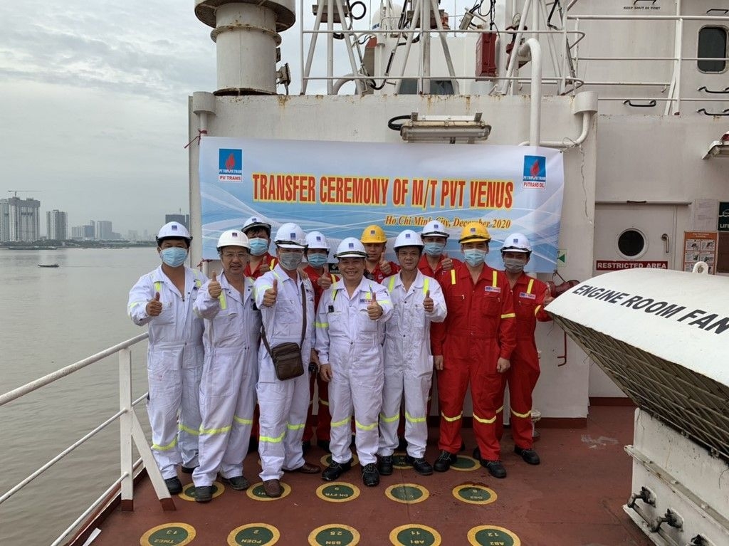 PVT nhận bàn giao tàu