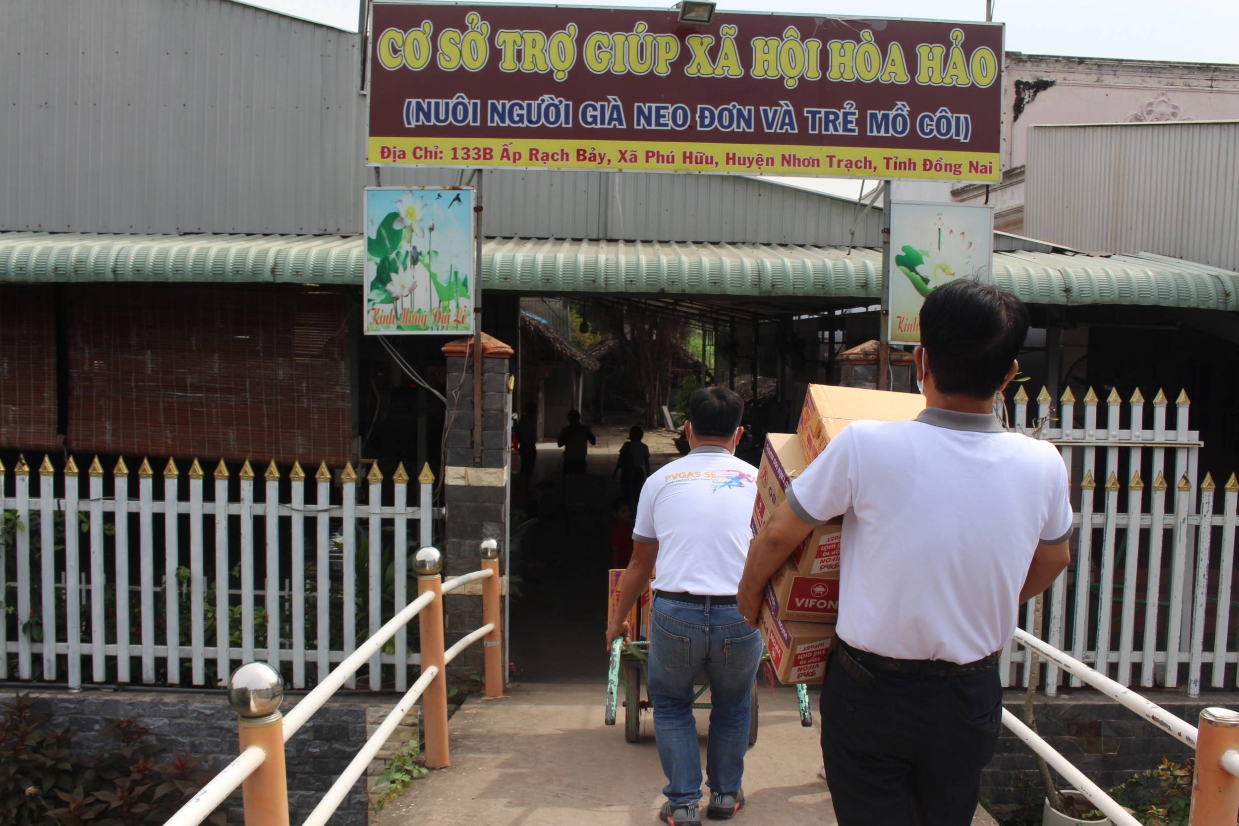 Bước chân Khí Đông Nam – Hành trình yêu thương