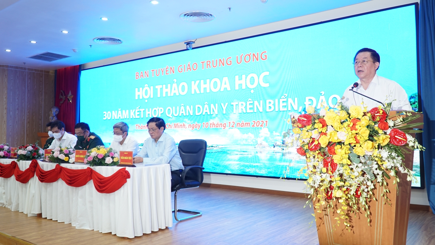 Đồng chí Nguyễn Trọng Nghĩa - Bí thư Trung ương Đảng, Trưởng Ban Tuyên giáo Trung ương tham dự và phát biểu chỉ đạo. 