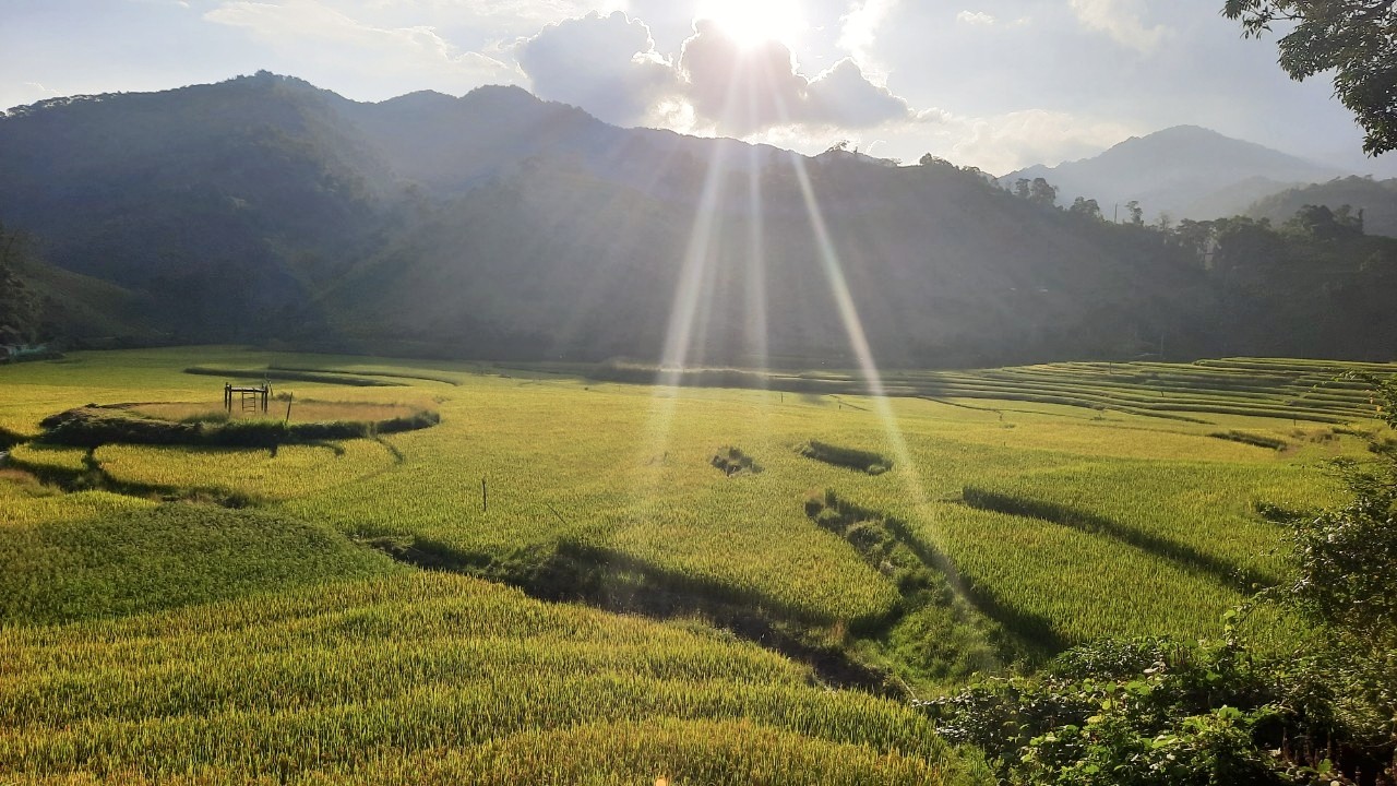 Lưu luyến văn hóa bản địa miền non nước Cao Bằng