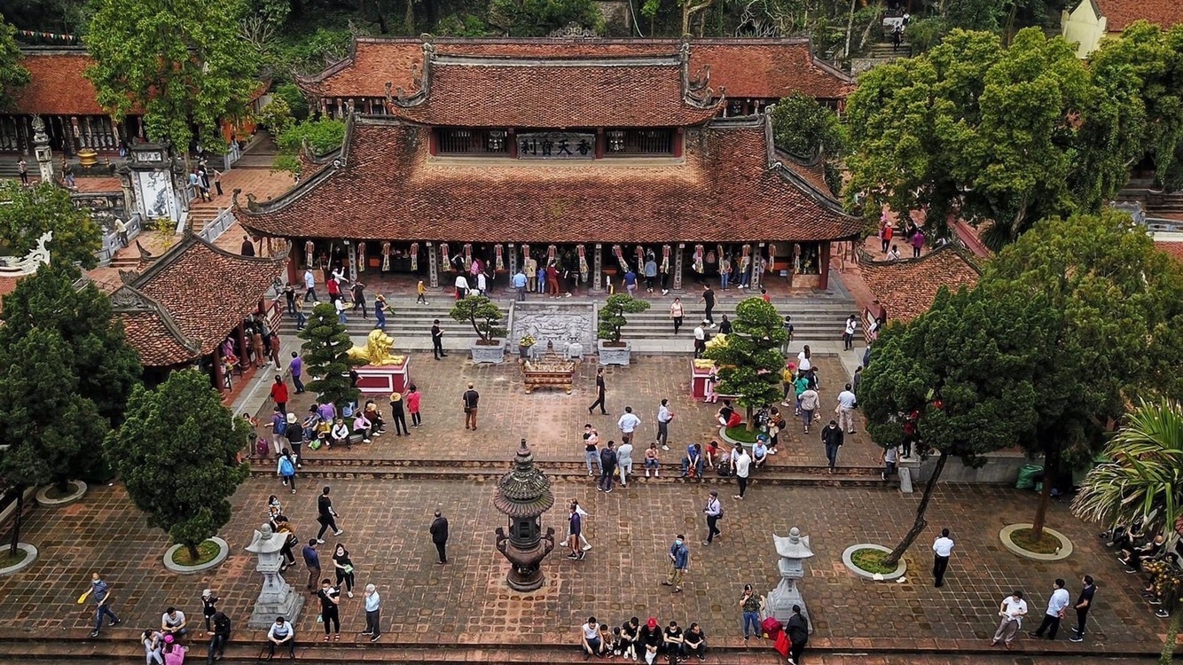 Trẩy hội chùa Hương “mùa Covid-19”
