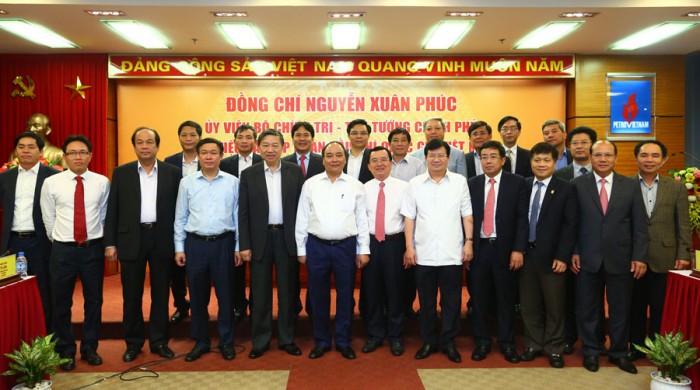 thu tuong nguyen xuan phuc lam viec voi tap doan dau khi viet nam phai co cac giai phap quyet liet manh va dong bo