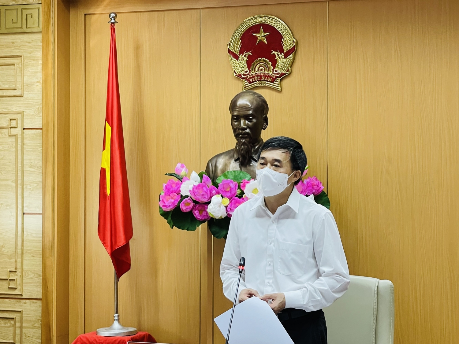 Phấn đấu trong năm 2021 có ít nhất 1 vắc xin COVID-19 trong nước sản xuất thành công