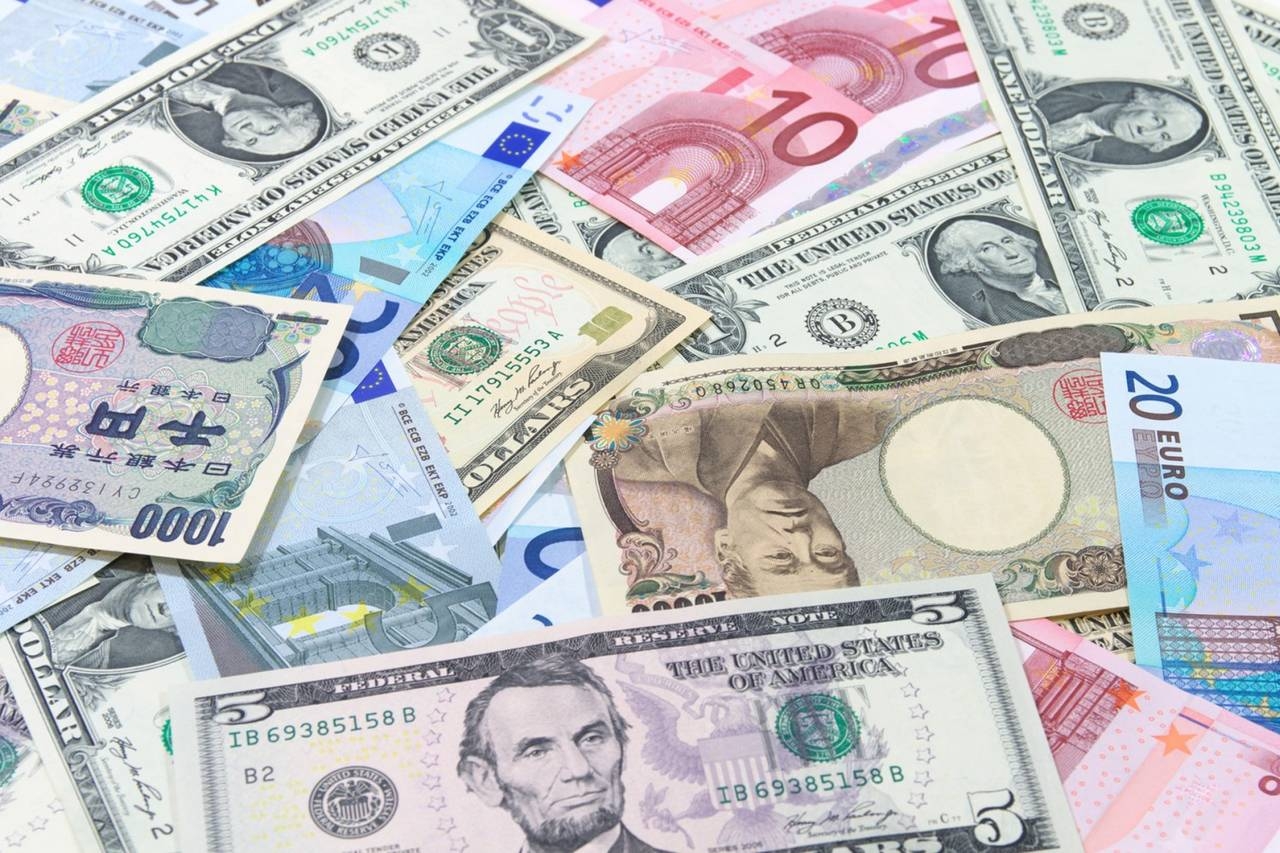 Tỷ giá ngoại tệ hôm nay ngày 12/8: USD theo chiều hướng giảm nhẹ