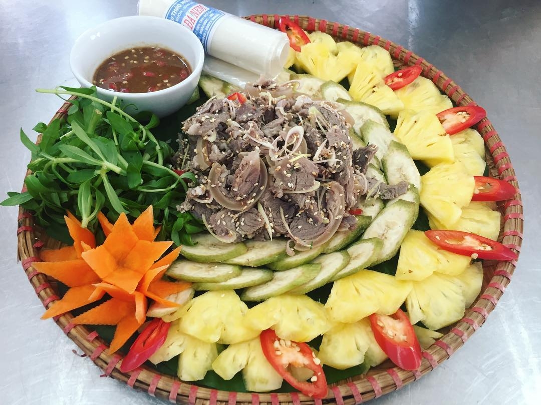 Về Ninh Bình thưởng thức ẩm thực thịt dê nức tiếng