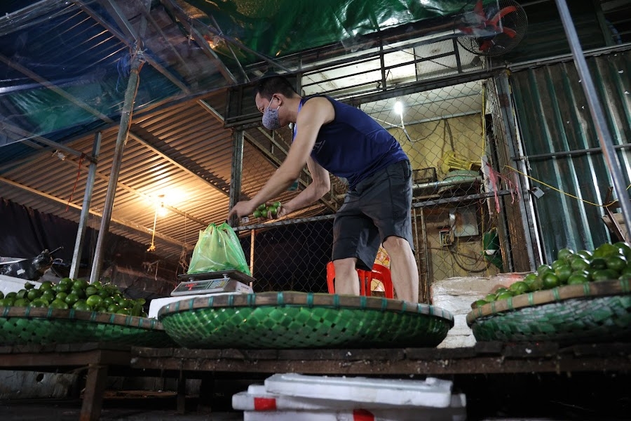 Hà Nội: Chợ đầu mối phía Nam hoạt động trở lại sau thời gian “nghỉ dịch”