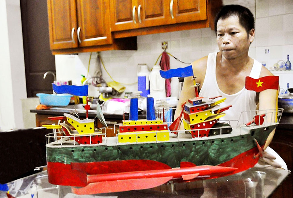 Giữ hồn dân tộc qua đồ chơi trung thu