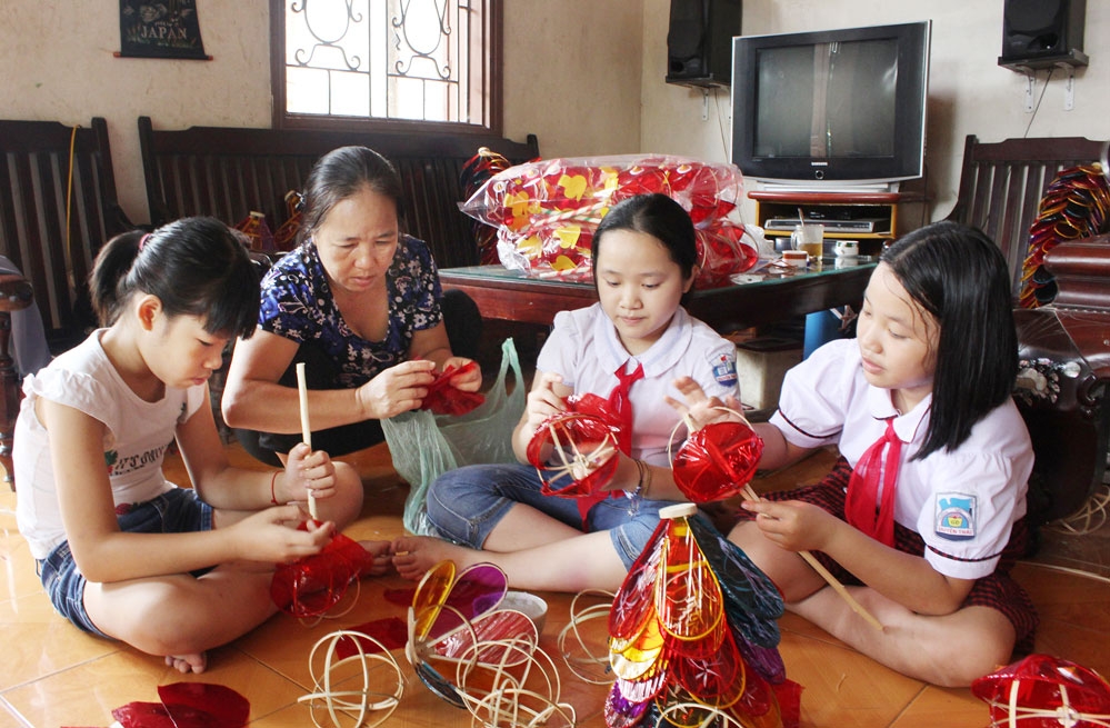 Giữ hồn dân tộc qua đồ chơi trung thu
