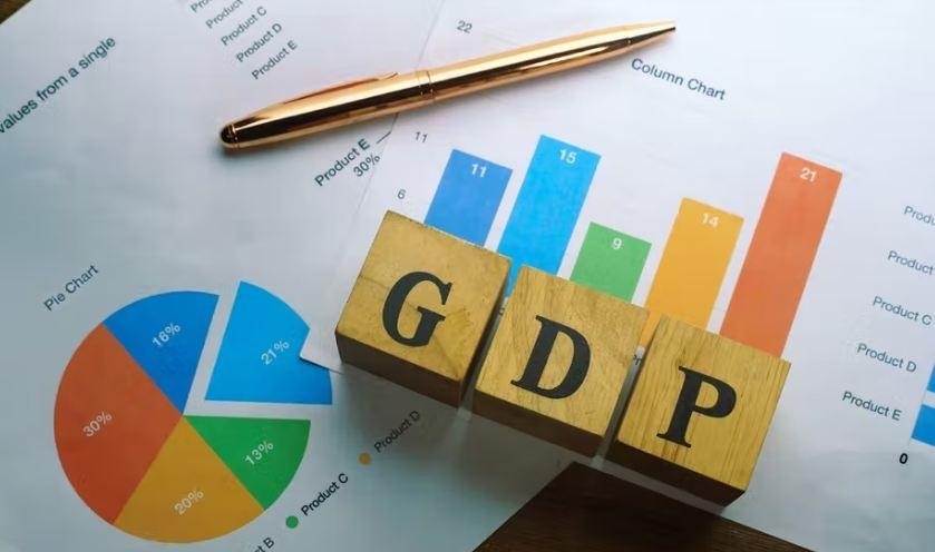 Tin tức kinh tế ngày 12/10: Bộ Công Thương thừa nhận doanh nghiệp kinh doanh xăng dầu thua lỗ triền miên