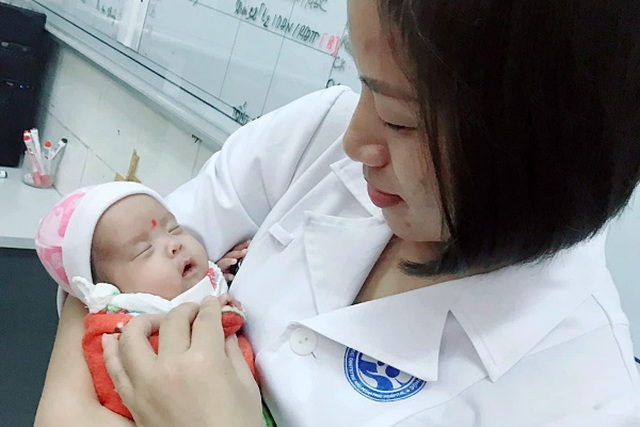 Hành trình kỳ diệu: Nuôi sống bé sơ sinh chỉ nặng 480g - 3