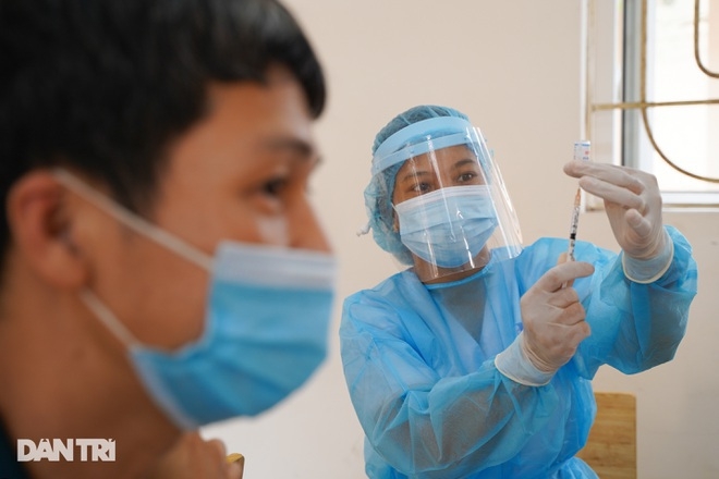 Vì sao vẫn còn tồn khoảng 28 triệu liều vaccine Covid-19 chưa dùng?