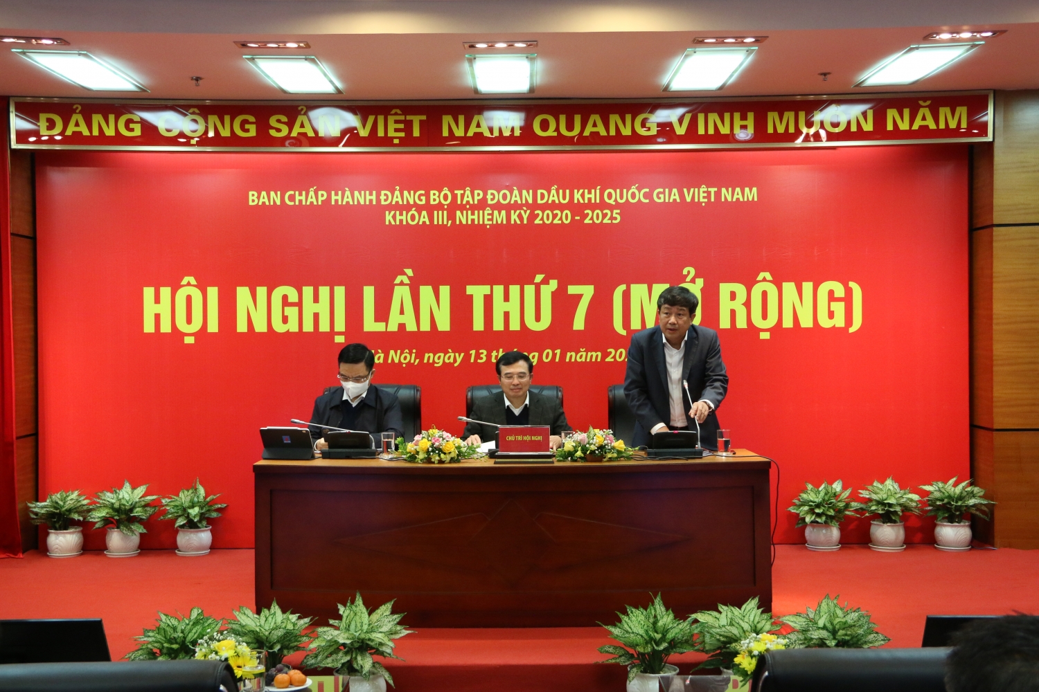 Quyết tâm hoàn thành thắng lợi nhiệm vụ chính trị, đạt được nhiều thành tích và tiến bộ trong năm 2022