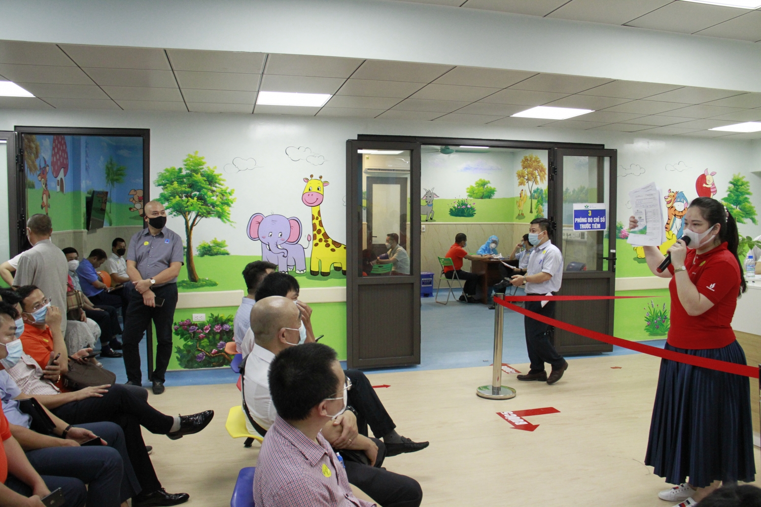 Petrovietnam triển khai tiêm mũi 2 vắc-xin Covid-19 cho cán bộ, người lao động