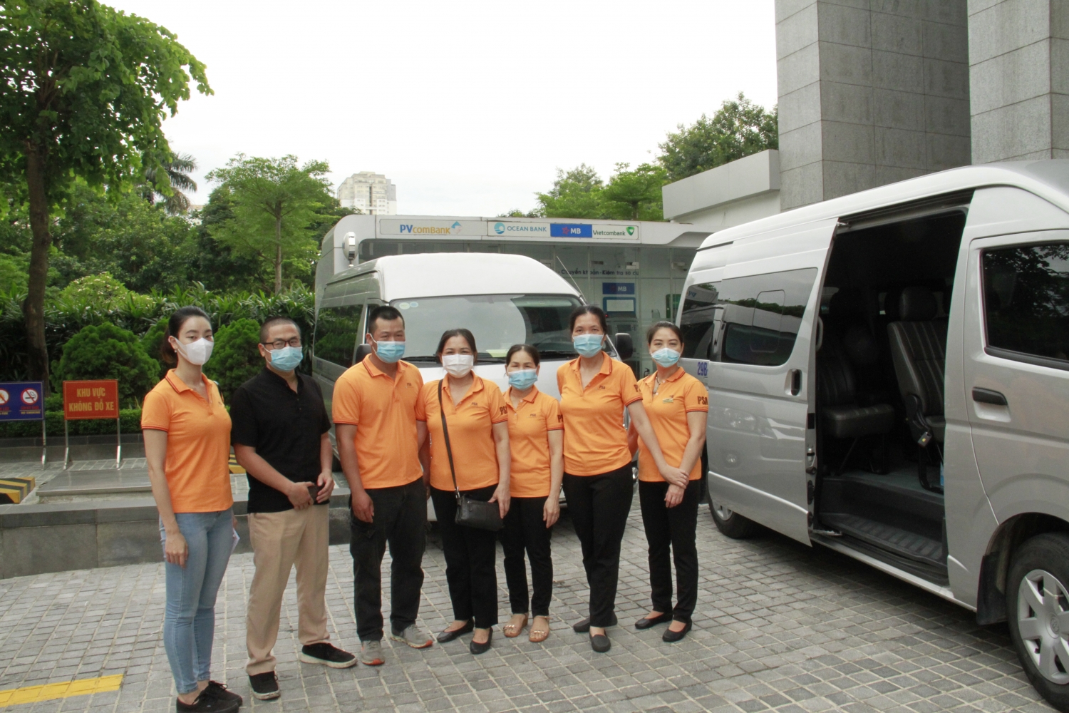 Các thành viên đơn vị PSA trước giờ khởi hành