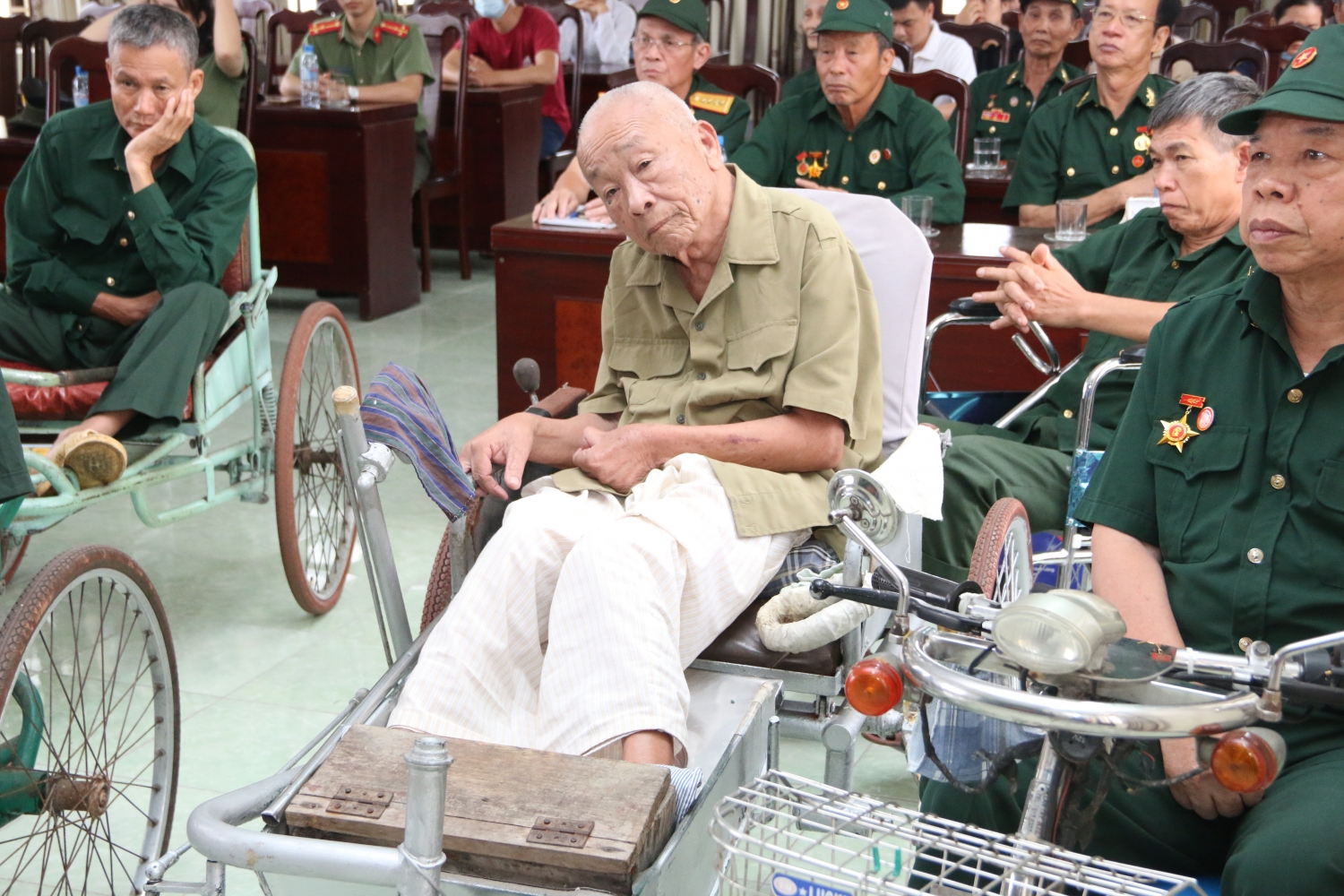 Hội CCB Tập đoàn và Công đoàn DKVN tri ân các thương bệnh binh, người có công tại Thái Bình, Hà Nam