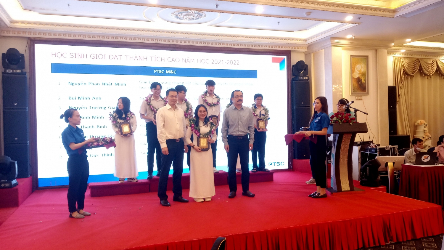 PTSC tổ chức lễ tuyên dương học sinh giỏi tiêu biểu lần thứ VIII, năm học 2021-2022