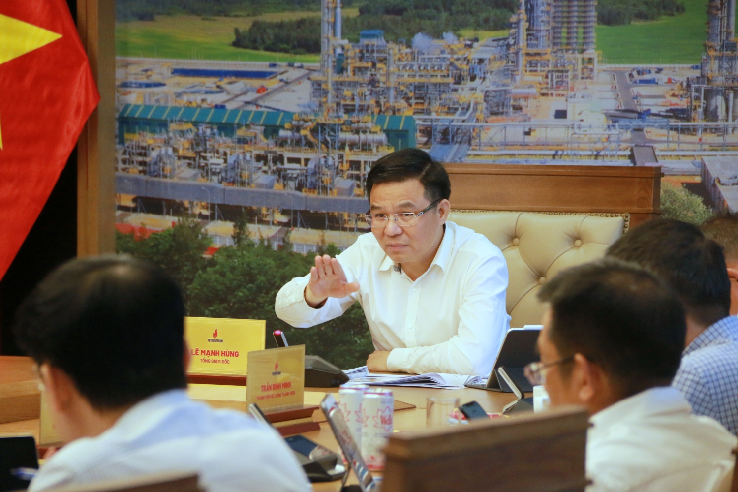 Tổng Giám đốc Petrovietnam Lê Mạnh Hùng: 