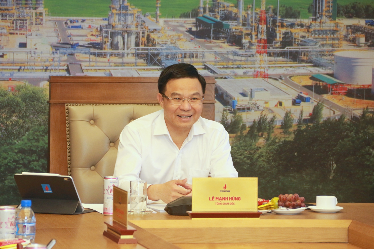 Biến động thị trường và các giải pháp tăng cường hiệu quả sản xuất kinh doanh của Petrovietnam