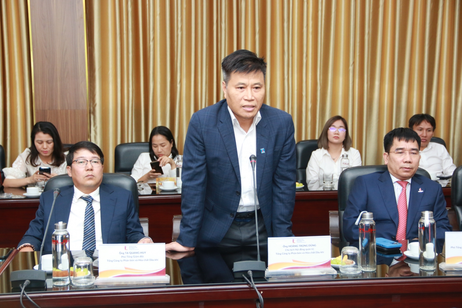 PVFCCo ký thỏa thuận hợp tác và tài trợ phòng thí nghiệm trị giá 2 tỷ đồng cho trường Đại học Bách Khoa Hà Nội