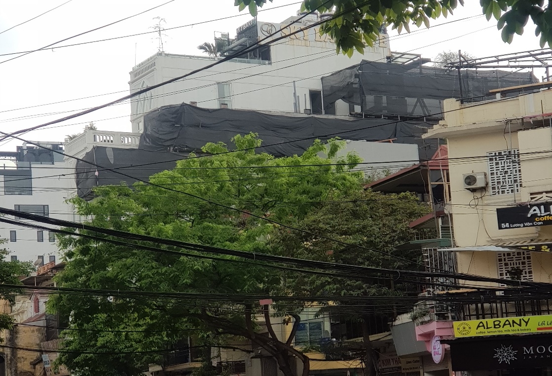 Phường Hàng Gai (Hoàn Kiếm, Hà Nội): Chính quyền buông lỏng quản lý để công trình phá vỡ quy hoạch phố cổ?