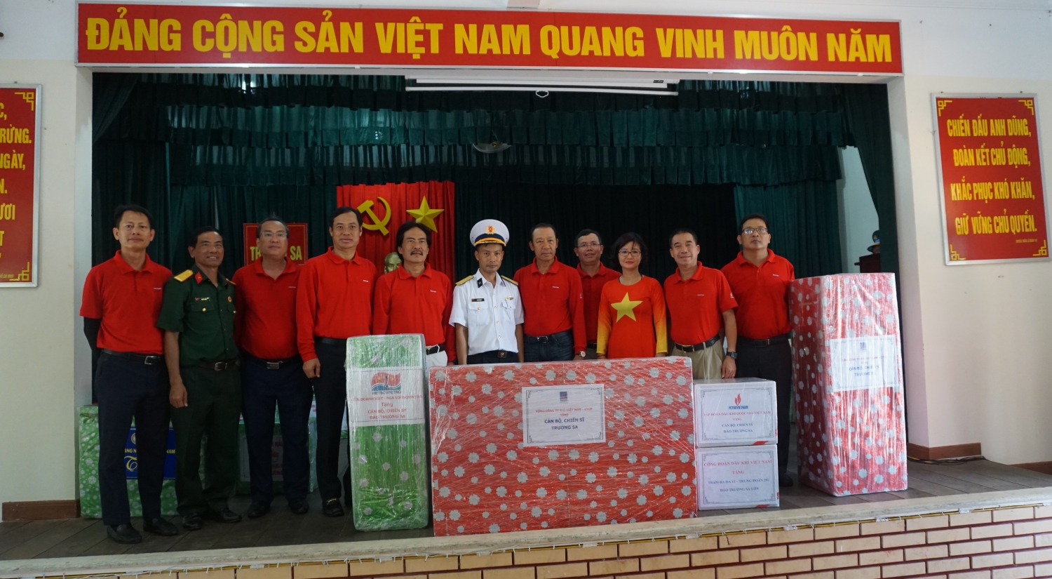 Petrovietnam mang hơi ấm từ đất liền đến với Trường Sa