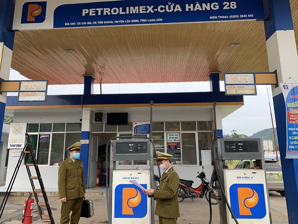 Bộ Công Thương: Thành lập 3 đoàn kiểm tra kinh doanh xăng dầu toàn quốc Bộ Công Thương: Thành lập 3 đoàn kiểm tra kinh doanh xăng dầu toàn quốc