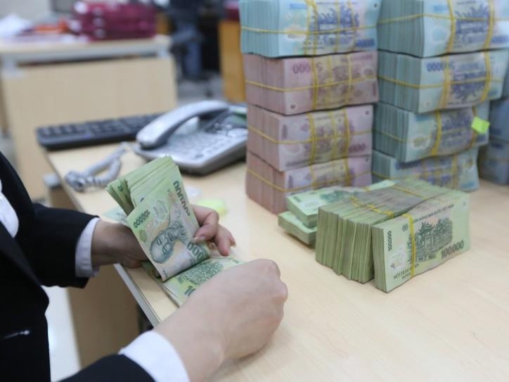 Tin ngân hàng nổi bật trong tuần: Dư nợ tín dụng có thể tăng khoảng 457.000 tỉ đồng trong 4 tháng cuối năm Tin ngân hàng nổi bật trong tuần: Dư nợ tín dụng có thể tăng khoảng 457.000 tỉ đồng trong 4 tháng cuối năm