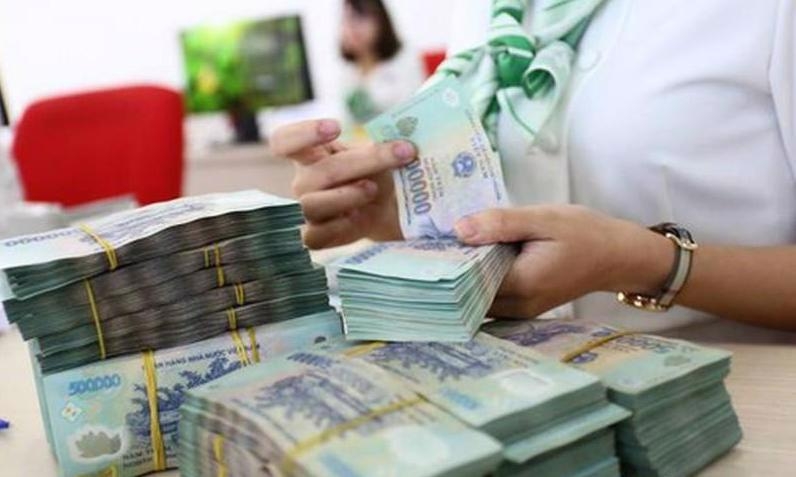 Tin ngân hàng nổi bật trong tuần qua: Lãi suất liên ngân hàng lập đỉnh 10 năm Tin ngân hàng nổi bật trong tuần qua: Lãi suất liên ngân hàng lập đỉnh 10 năm