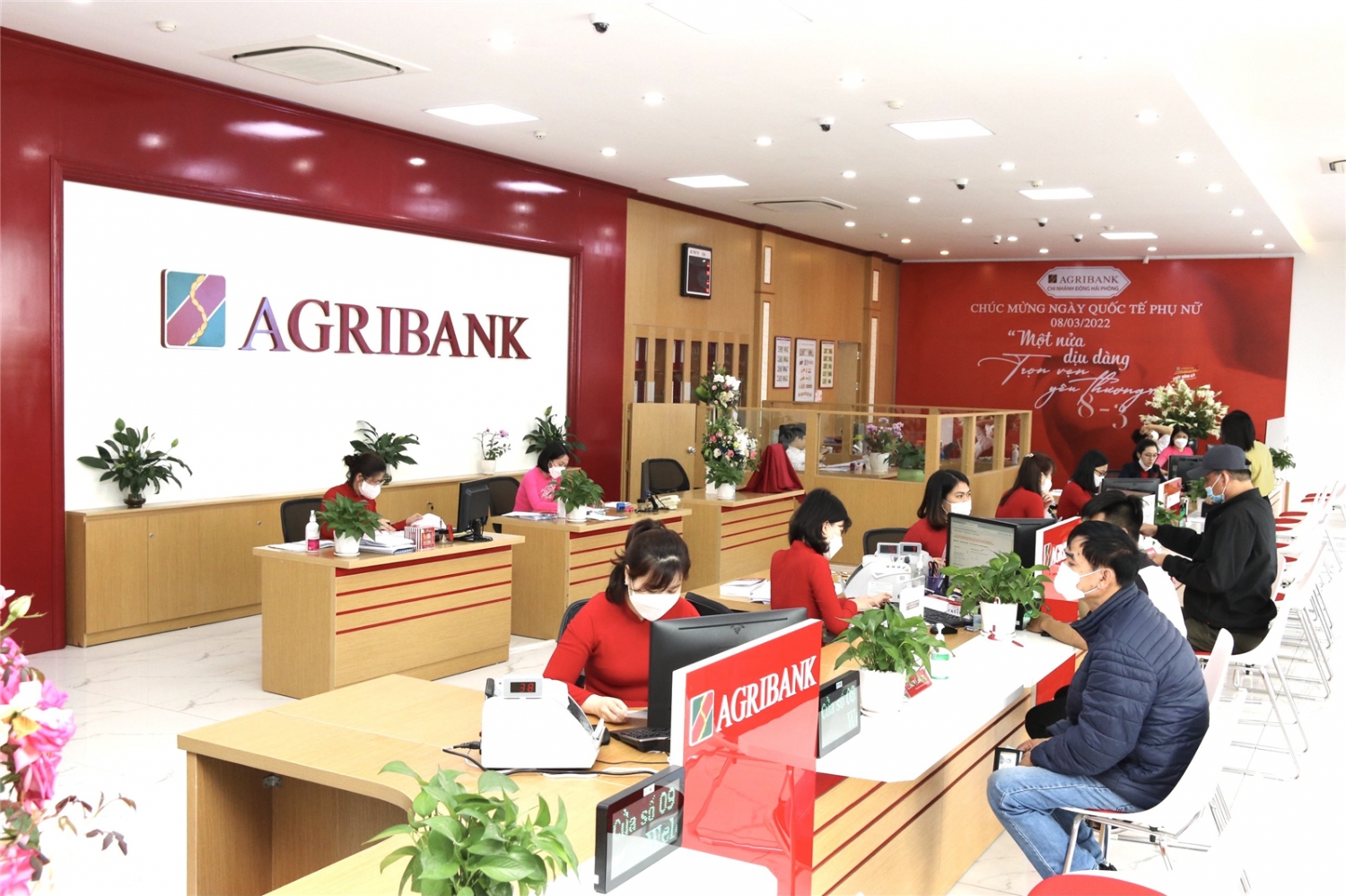 Tin ngân hàng ngày 22/9: Agribank đấu giá khoản nợ hơn trăm tỷ của Công ty Xây dựng Thăng Long Tin ngân hàng ngày 22/9: Agribank đấu giá khoản nợ hơn trăm tỷ của Công ty Xây dựng Thăng Long
