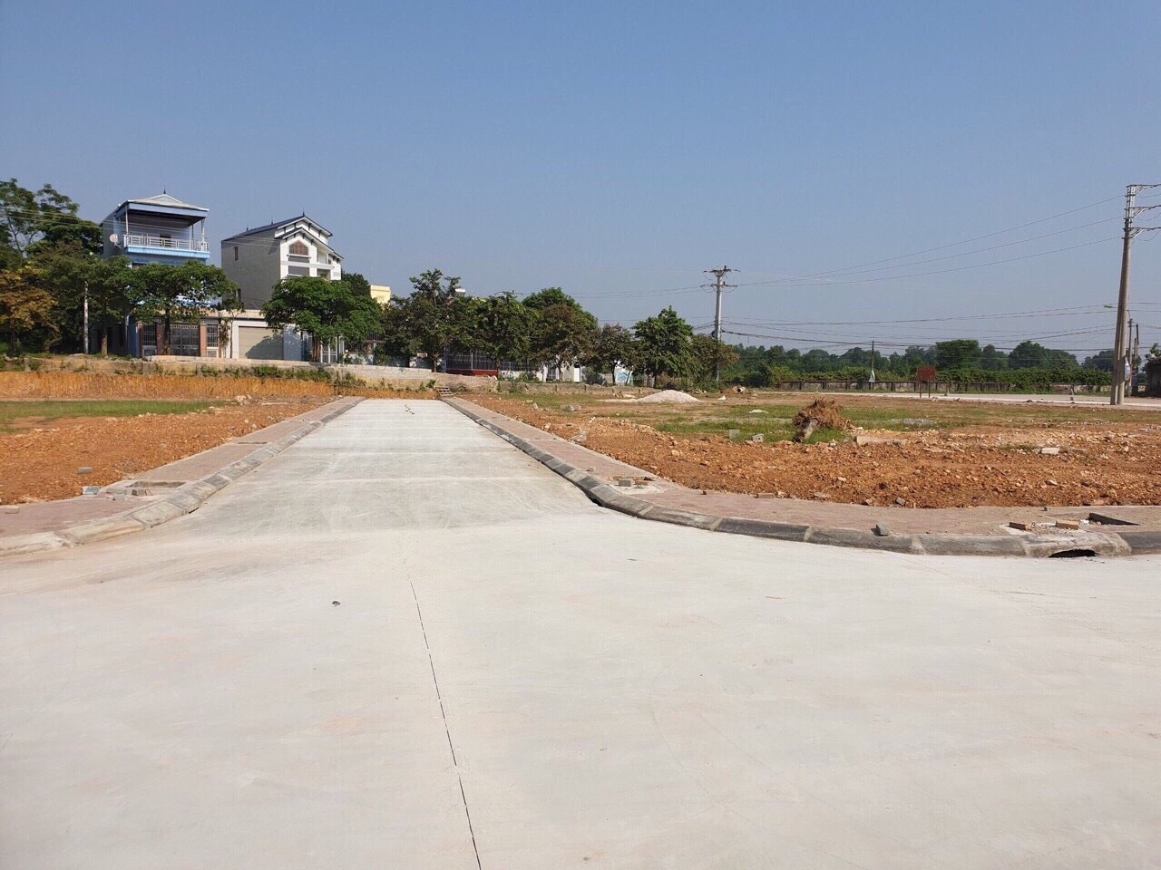 Tin bất động sản ngày 23/9: Nhiều lô đất ven Hà Nội đấu giá khởi điểm chỉ từ 1 triệu đồng/m2 Tin bất động sản ngày 23/9: Nhiều lô đất ven Hà Nội đấu giá khởi điểm chỉ từ 1 triệu đồng/m2