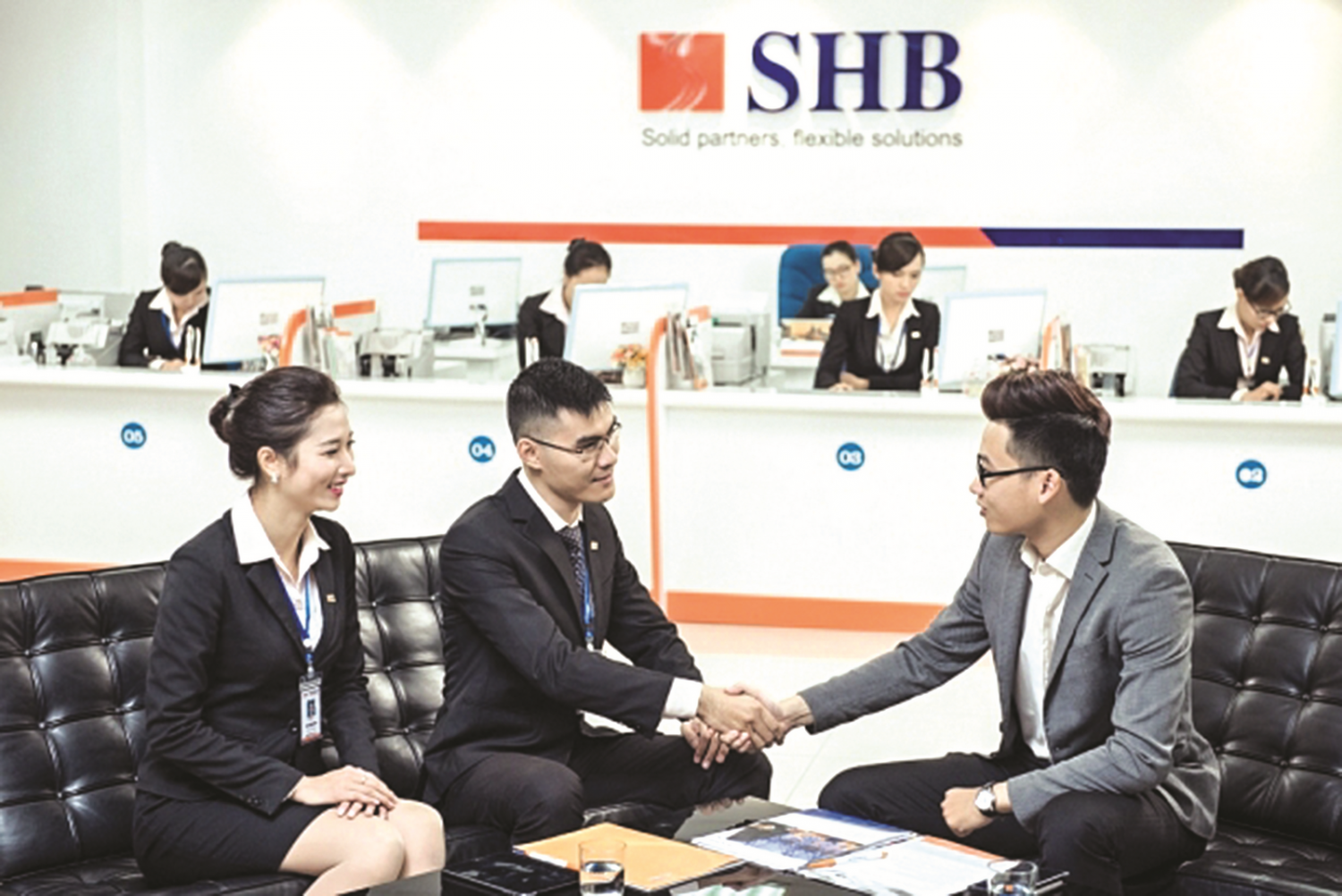 Tin ngân hàng nổi bật trong tuần qua: NHNN sẽ vận động các nhà băng giữ ổn định lãi vay Tin ngân hàng nổi bật trong tuần qua: NHNN sẽ vận động các nhà băng giữ ổn định lãi vay