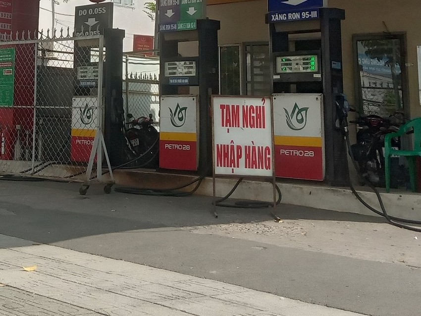Yêu cầu xử nghiêm hành vi đầu cơ găm hàng, buôn lậu xăng dầu
