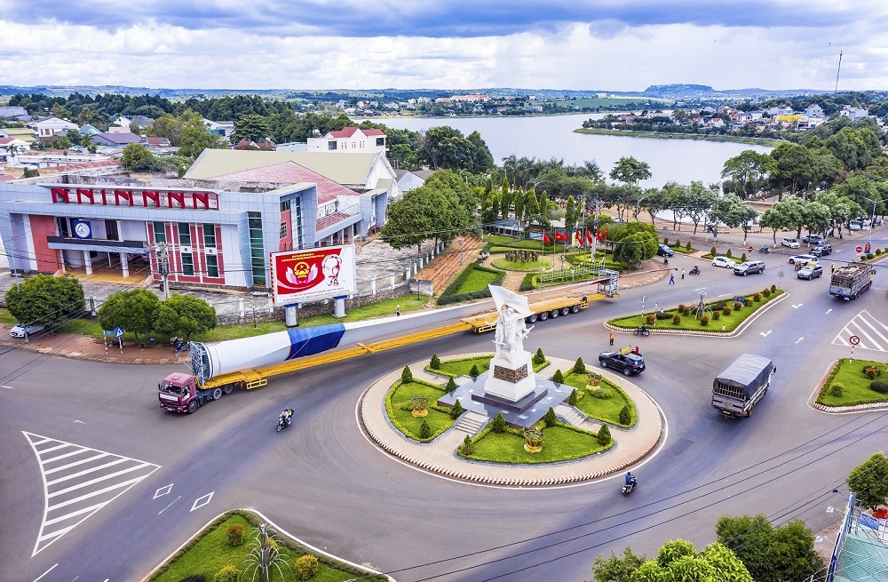 Tin bất động sản ngày 29/10: Lâm Đồng yêu cầu đẩy nhanh tiến độ dự án khu đô thị hơn 25.000 tỷ đồng Tin bất động sản ngày 29/10: Lâm Đồng yêu cầu đẩy nhanh tiến độ dự án khu đô thị hơn 25.000 tỷ đồng