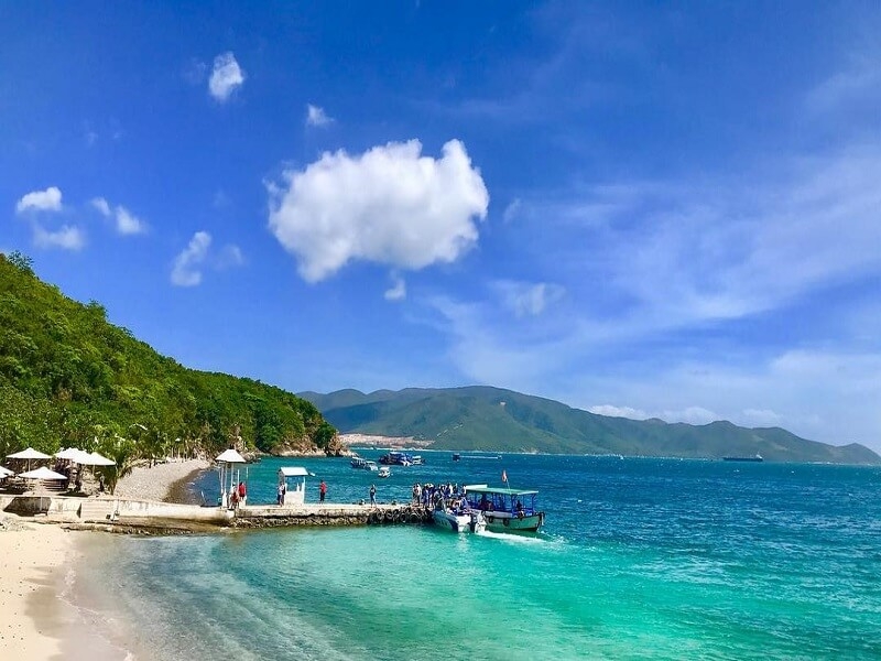 Tin bất động sản ngày 3/11: Đề xuất xử phạt chủ đầu tư khu du lịch Bãi Tranh Island tại Nha Trang Tin bất động sản ngày 3/11: Đề xuất xử phạt chủ đầu tư khu du lịch Bãi Tranh Island tại Nha Trang