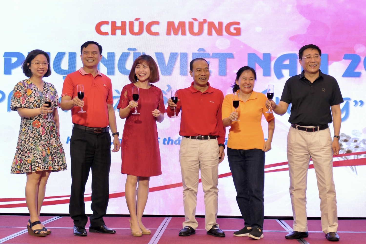 Nhiều hoạt động ý nghĩa tại sự kiện 