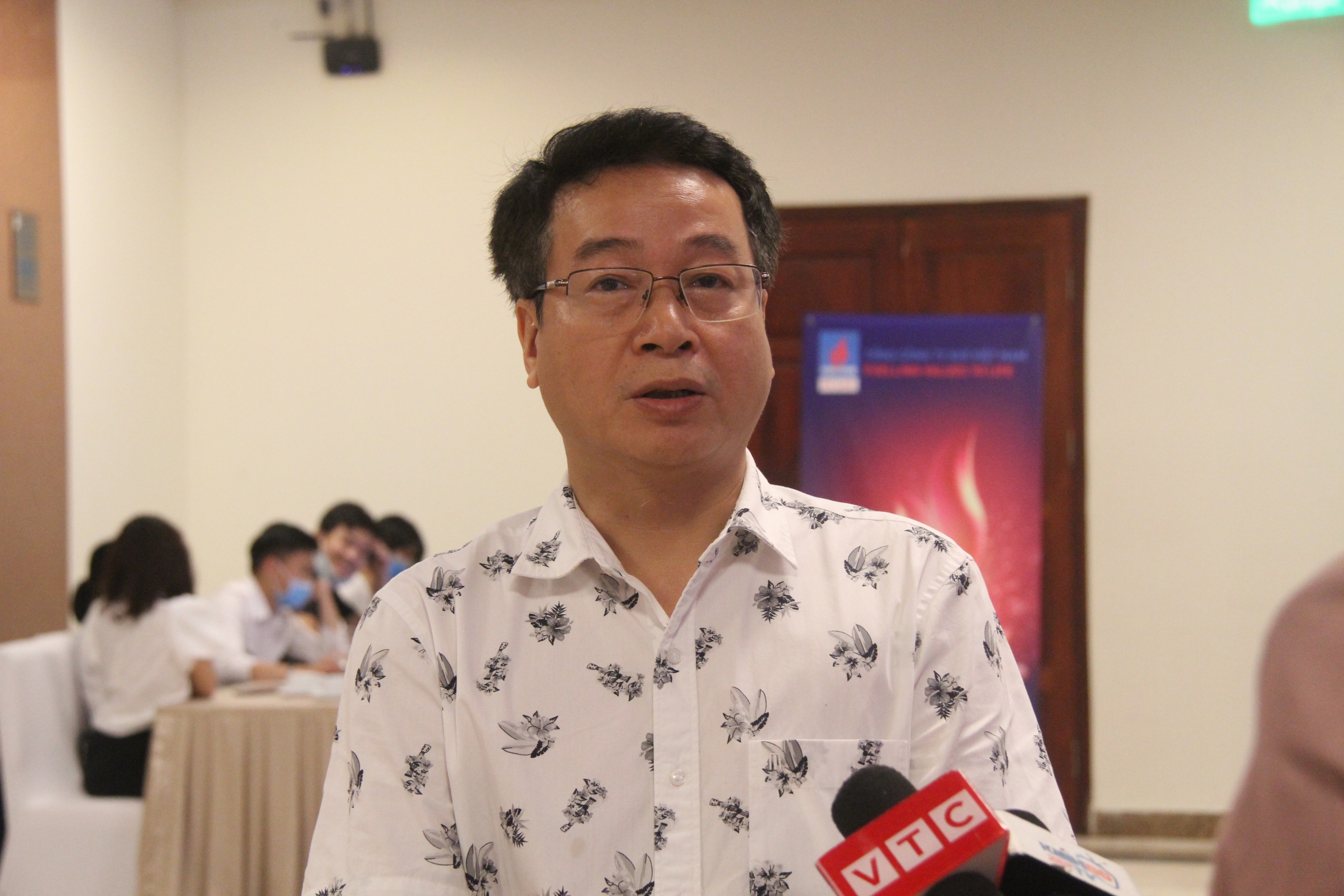 doanh nghiep det may chuyen minh theo xu the tieu dung