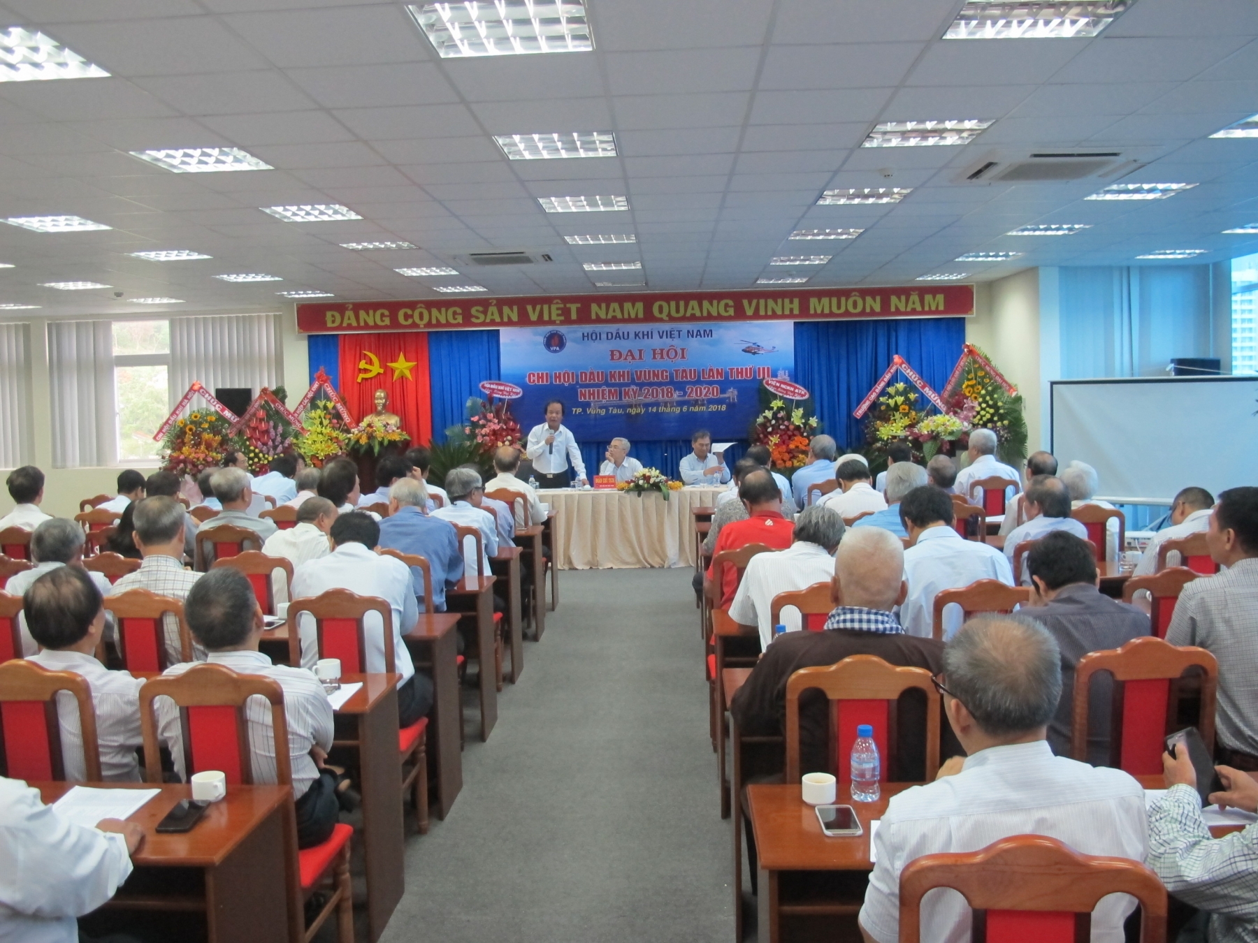 Chi hội Dầu khí Vũng Tàu tổ chức Đại hội lần thứ III, nhiệm kỳ 2018-2020 chi hoi dau khi vung tau to chuc dai hoi lan thu iii nhiem ky 2018 2020