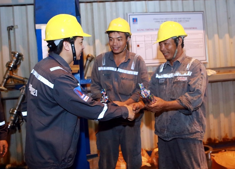 chum anh pvps trung tu nha may dien ca mau 1