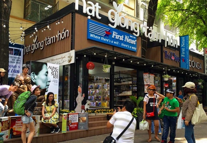 tp hcm to chuc them duong sach o quan 7